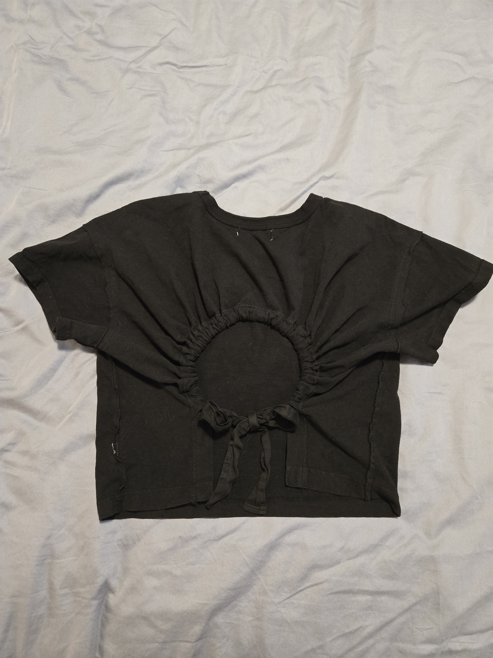 UO Urban Outfitters Black Short Sleeve Crop Top Tee with Open Back Tie Size S